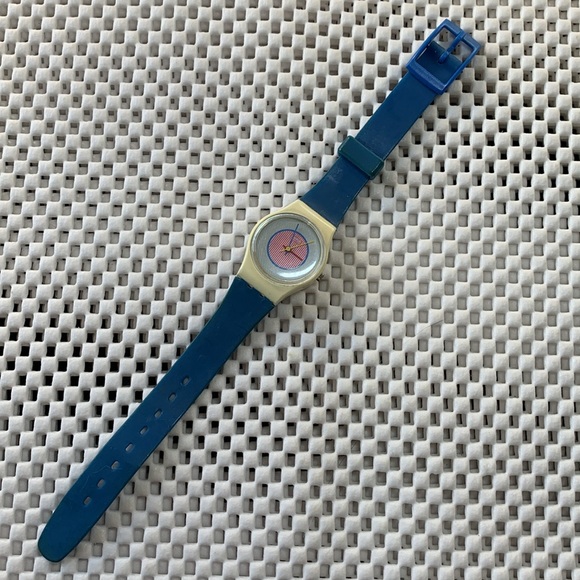 Swatch Watch - LW107 - RASPBERRY - Picture 2 of 9